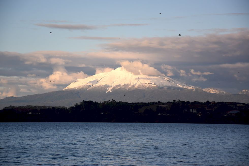 F110ap-1066-1-Puerto-Varas-Vulkan Calbuco-25-8-m.jpg